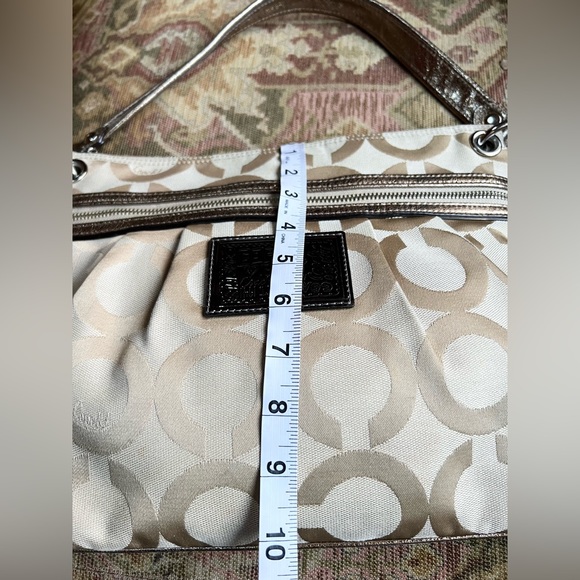 Coach Poppy Shoulder Bag EUC - Picture 6 of 7